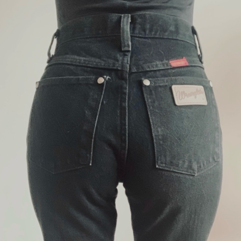 Wrangler High Rise Women’s Jeans in Black with Red Accent